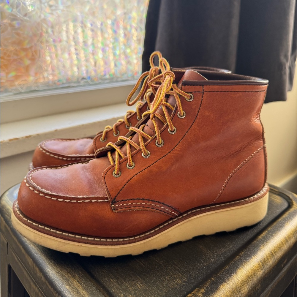 Red Wing Heritage Women’s Classic Moc Boots